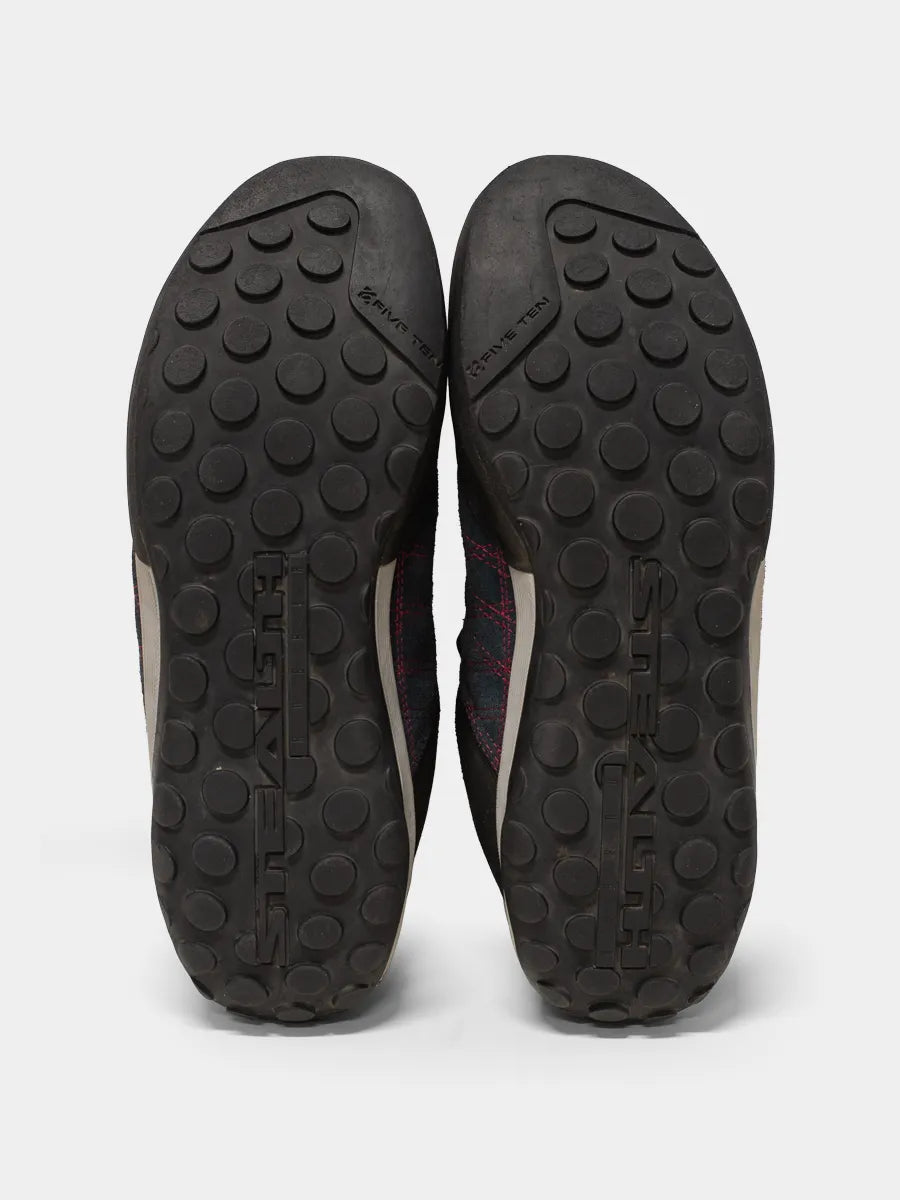 Five Ten Guide Tennie Size 9 Nightshade/Collegiate under sole view