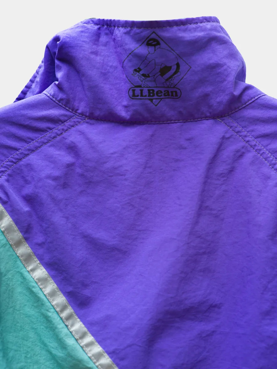 LL Bean cycling graphic logo on back of purple collar