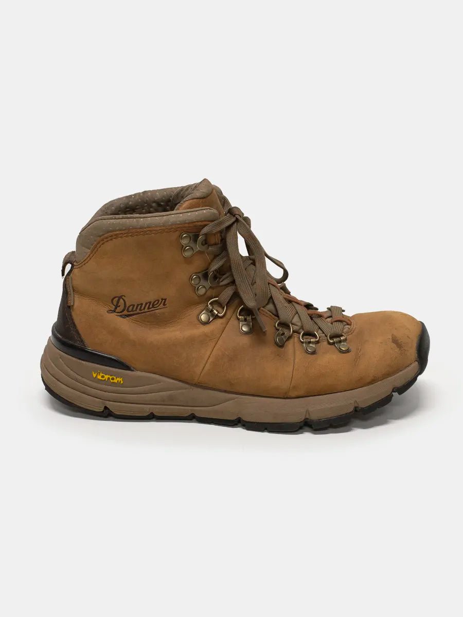 Danner Mountain 600 Full Grain Leather Hiking Boots Women's