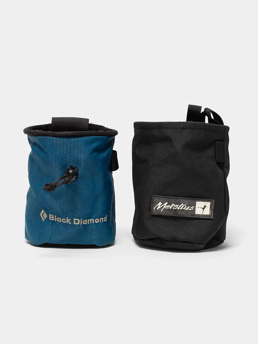 Front Black-Diamond-Chalk-Bag-Remix-Set-of-Two-Pre-Loved-Climbing-Kits-1.webp