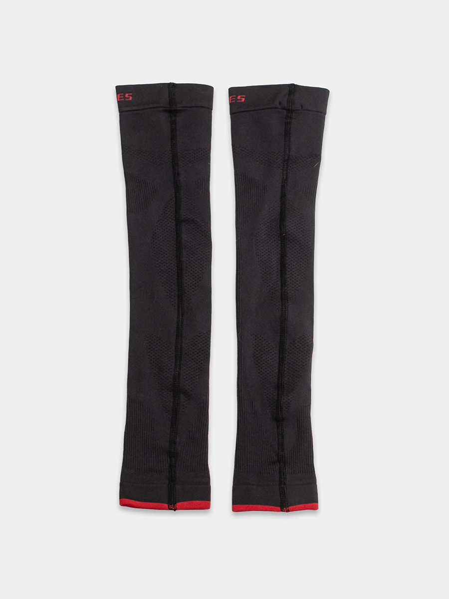 The-North-Face-Flight-Series-Arm-Sleeves-2.png