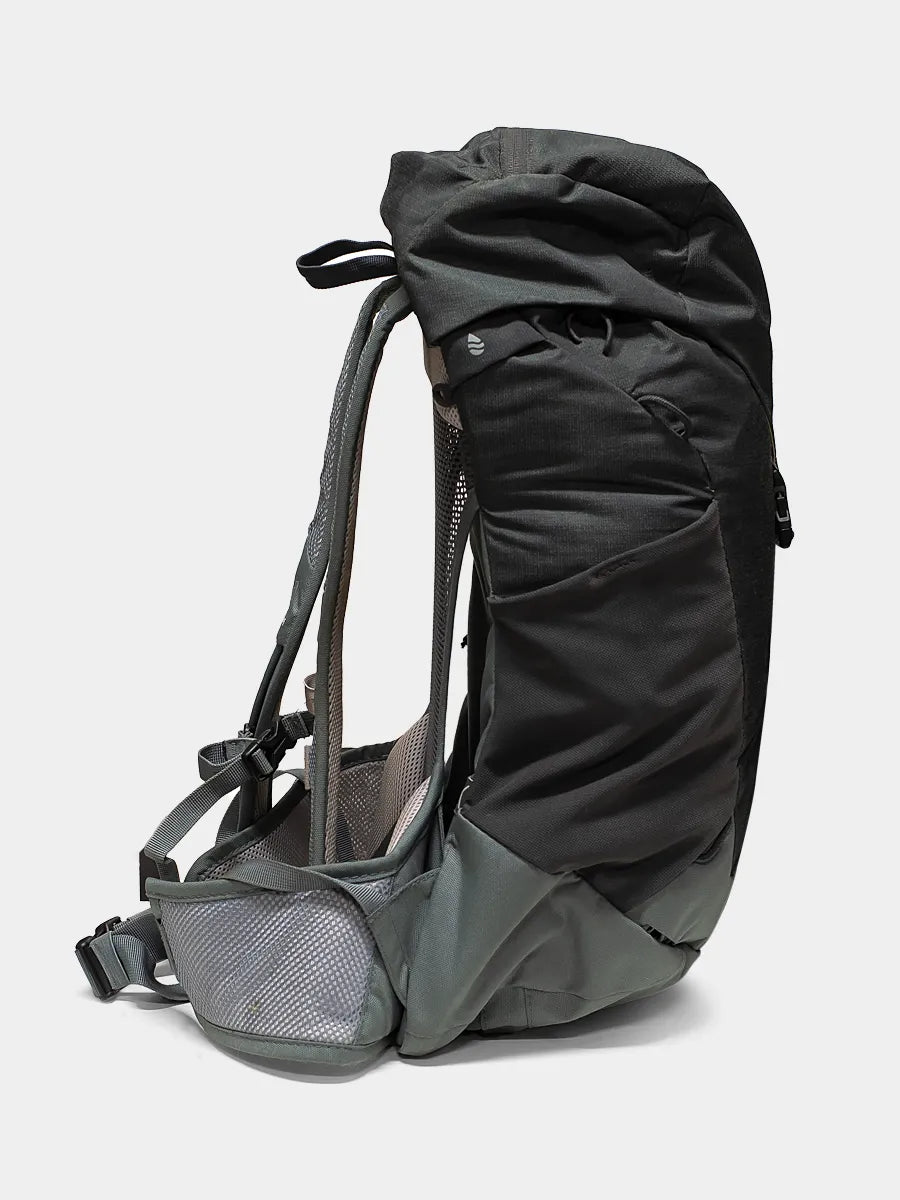 Right profile view of Deuter AC Lite 22SL in Graphite on White background.