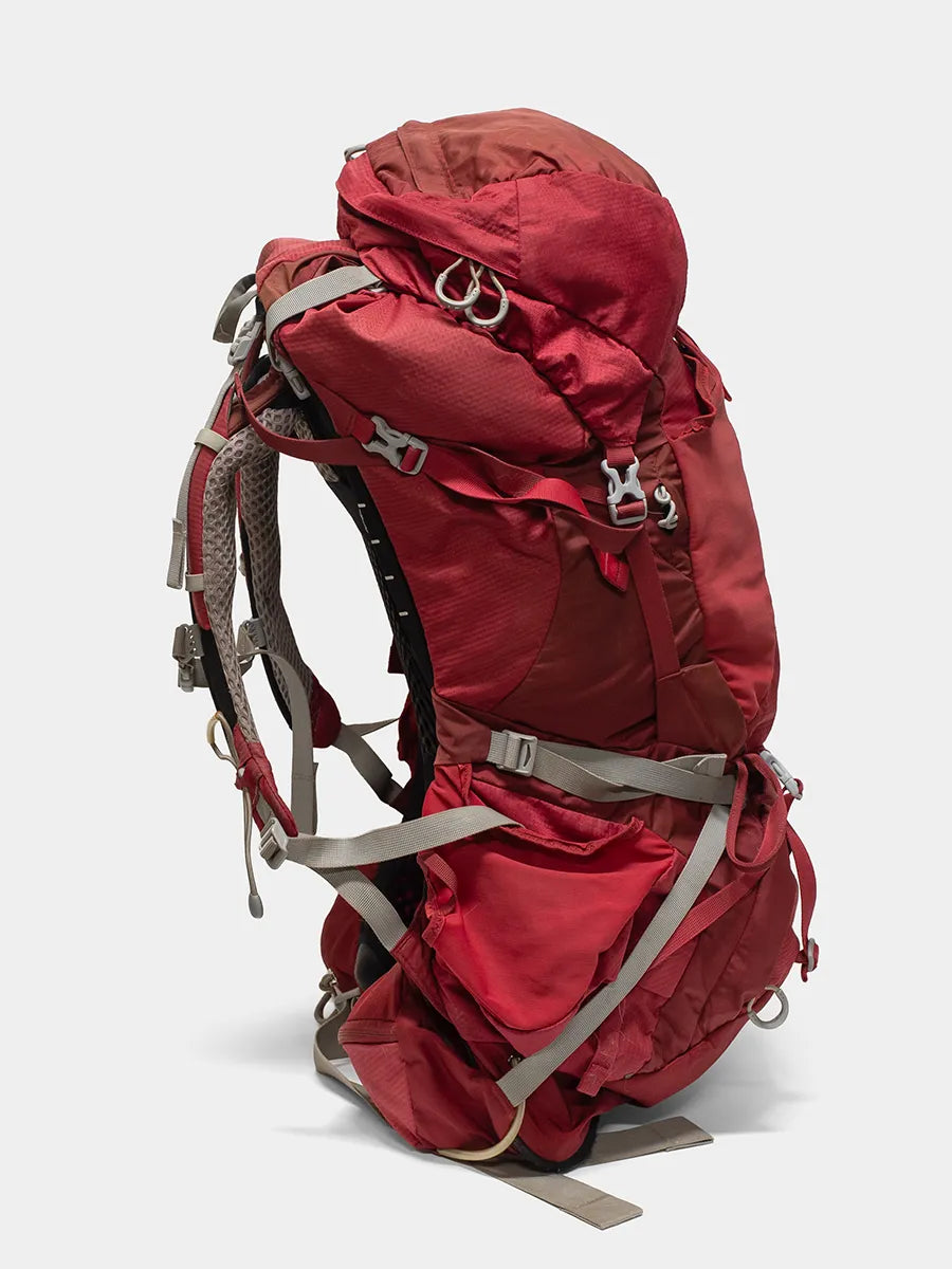 Osprey Women's Aura AG 50 Backpack, Red — photo 4