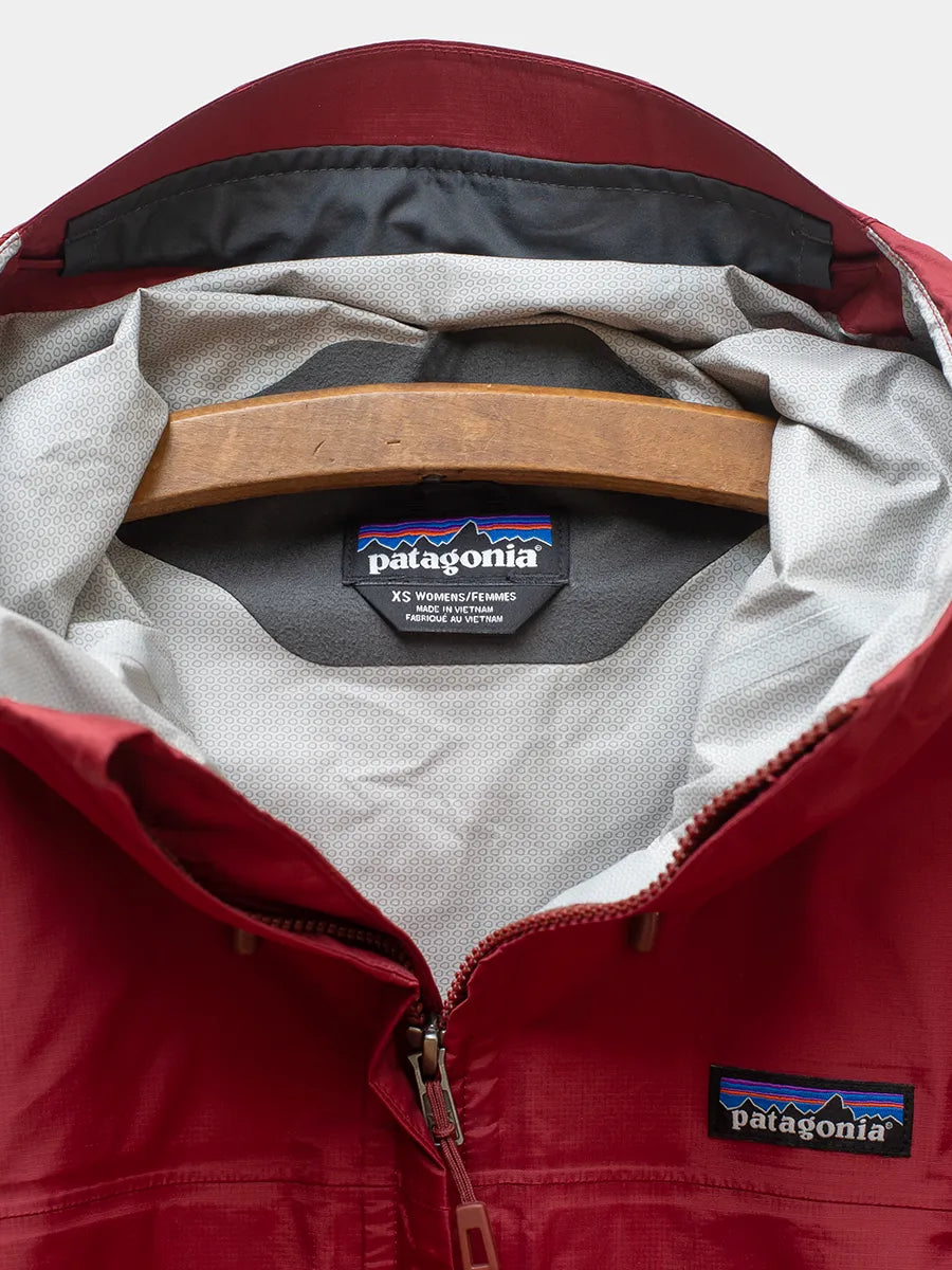 Interior Patagonia-Womens-Torrentshell-Jacket-Oxide-Red-3.webp