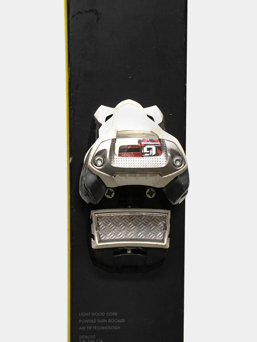 Detail view of Griffon Bindings Freeride skis