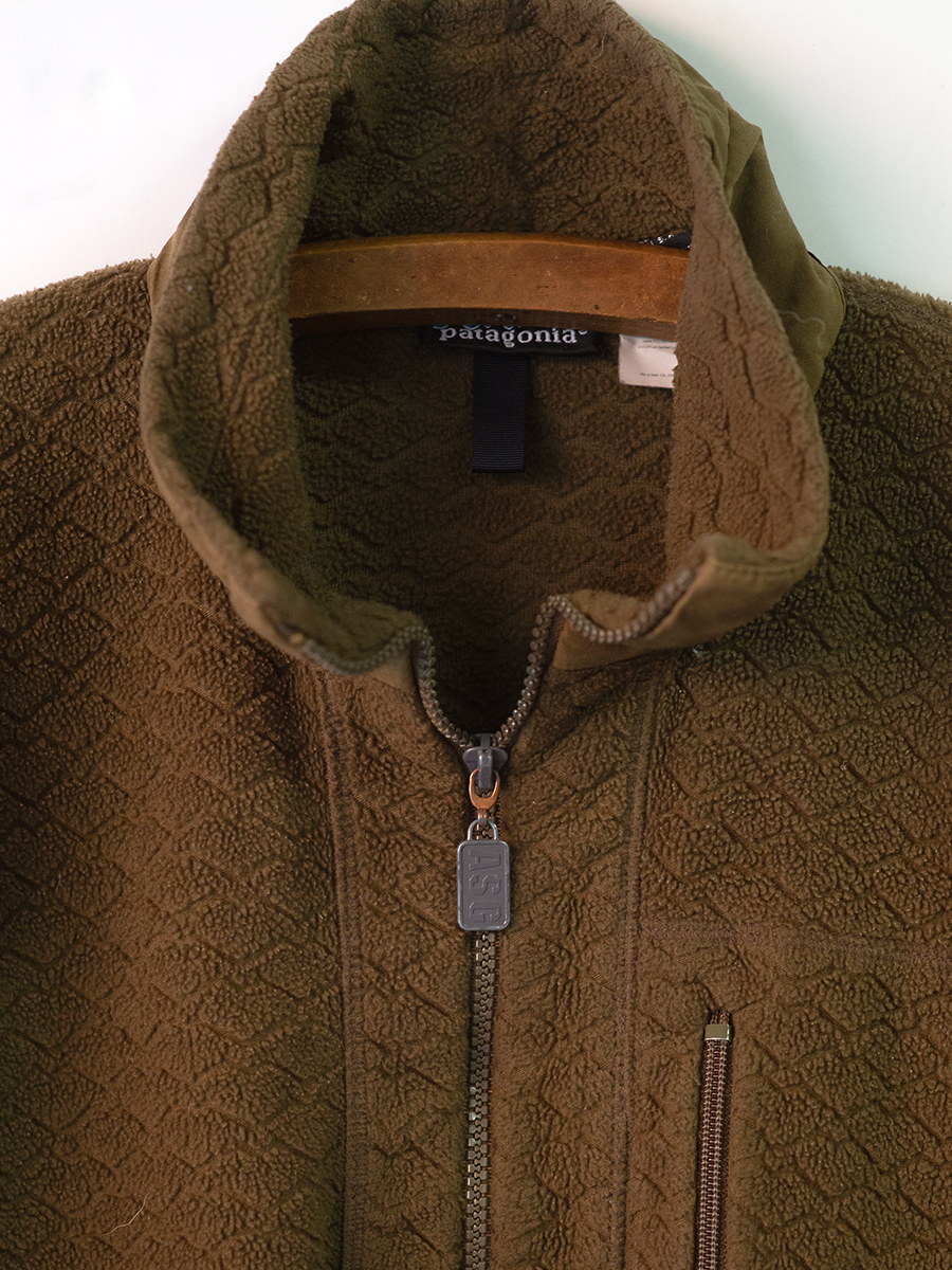 Detail View Vintage Patagonia Textured Knit Fleece