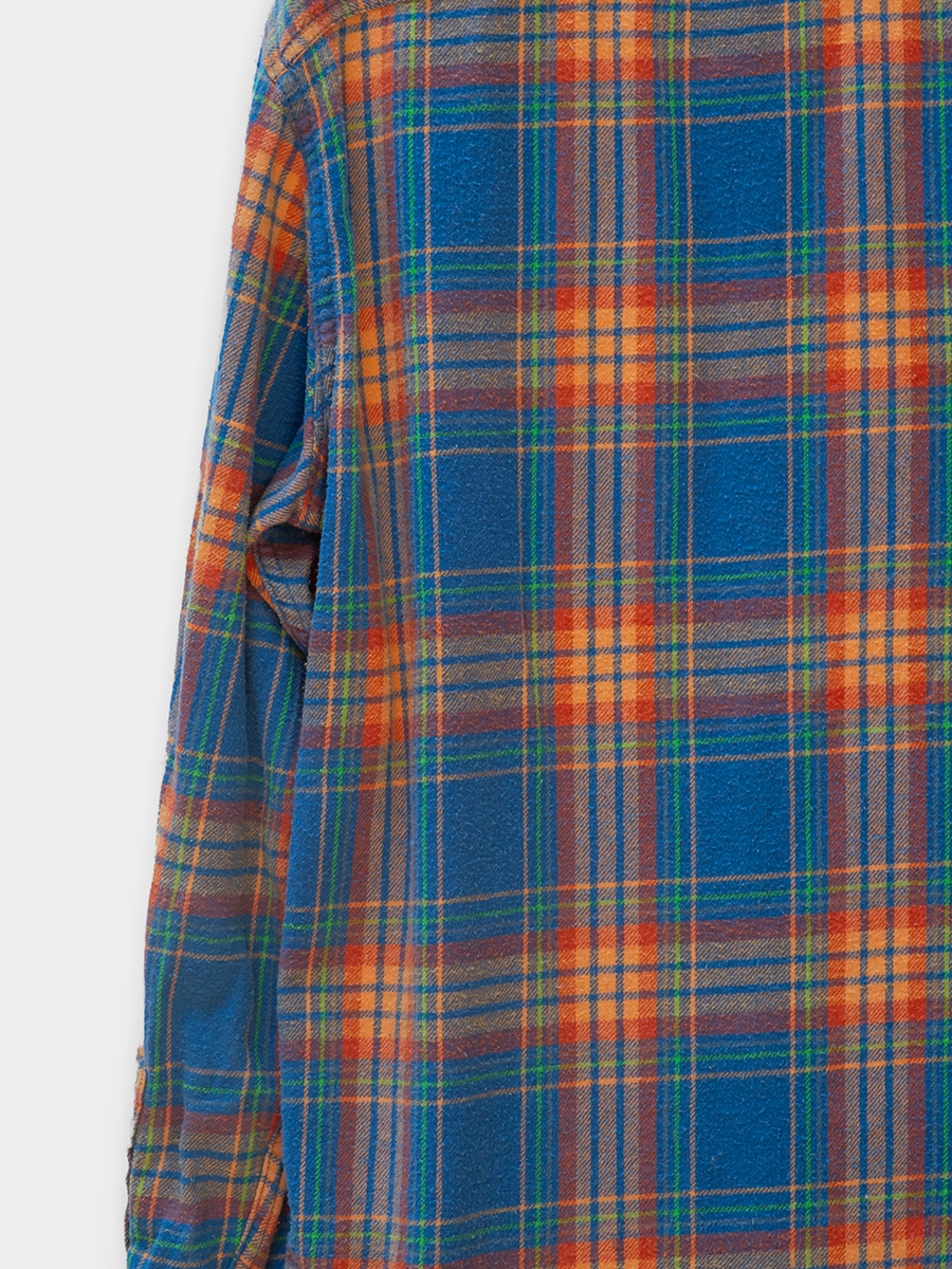 sleeve detail of vintage sonoma flannel shirt
