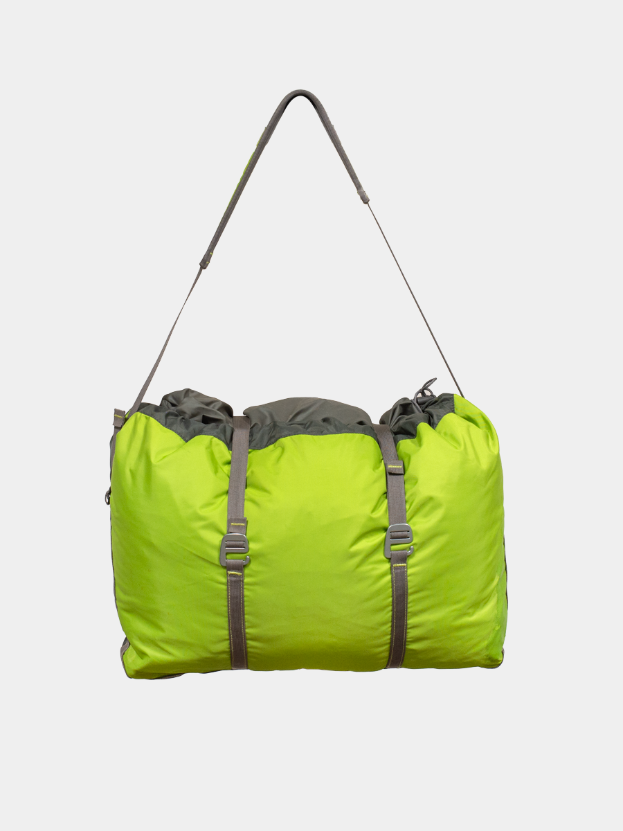Black Diamond Super Chute Rope Bag Green and gray packable bag with straps on a white background