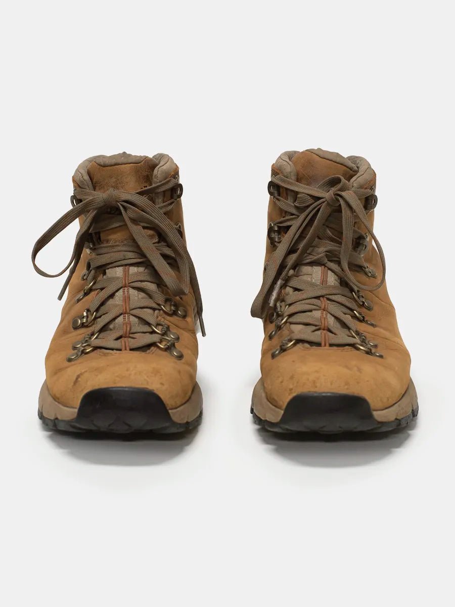 Danner Mountain 600 Full Grain Leather Hiking Boots - Women's - Articles In Common